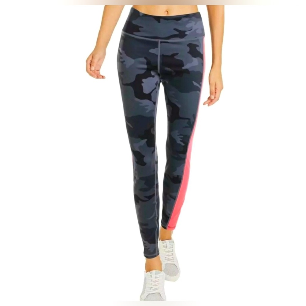 Aqua Athletic Women’s Gray Camo Pink Side Stripe Athletic Leggings‎ Size M